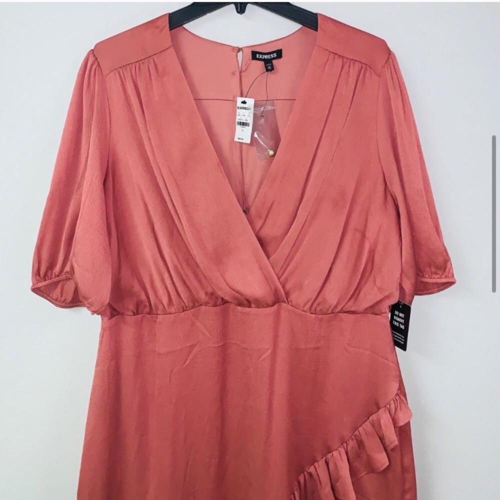 🔥NWT Express Satin Rouched Wrap Front Ruffle Dress - Picture 4 of 6